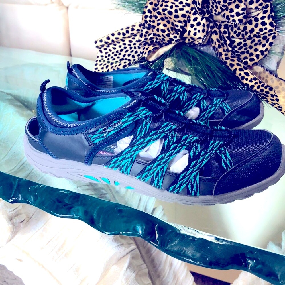 SZ 8 LIKE NEW SKECHERS  Navy/Teal